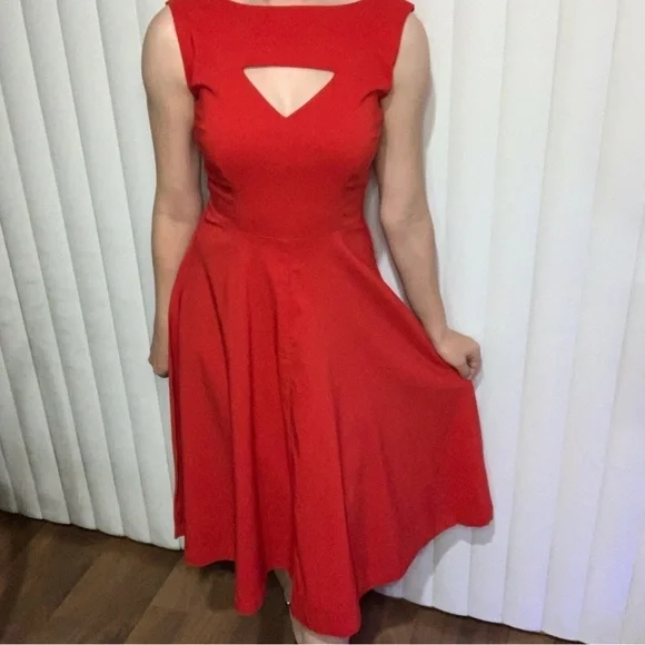 Bettie Page Jazmine Keyhole Pinup Red & White
Dress Swing Dancing - Picture 3 of 10